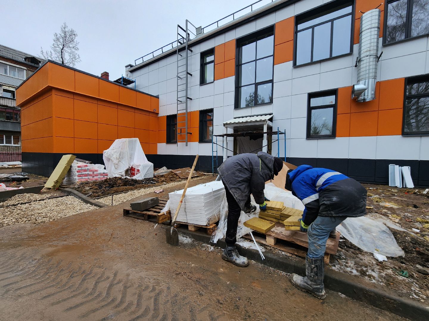 чехов, улица ильича 34а, детсад, дошкольное отделение, лицей 4, капитальный ремонт, реконструкция, капремонт здания, замена кровли, фасадные работы, облицовка, композитные панели, утепление, гидроизоляция,  новые пластиковые окна, обновление входных групп, благоустройство территории, госпрограмма московской области, социальные объекты,