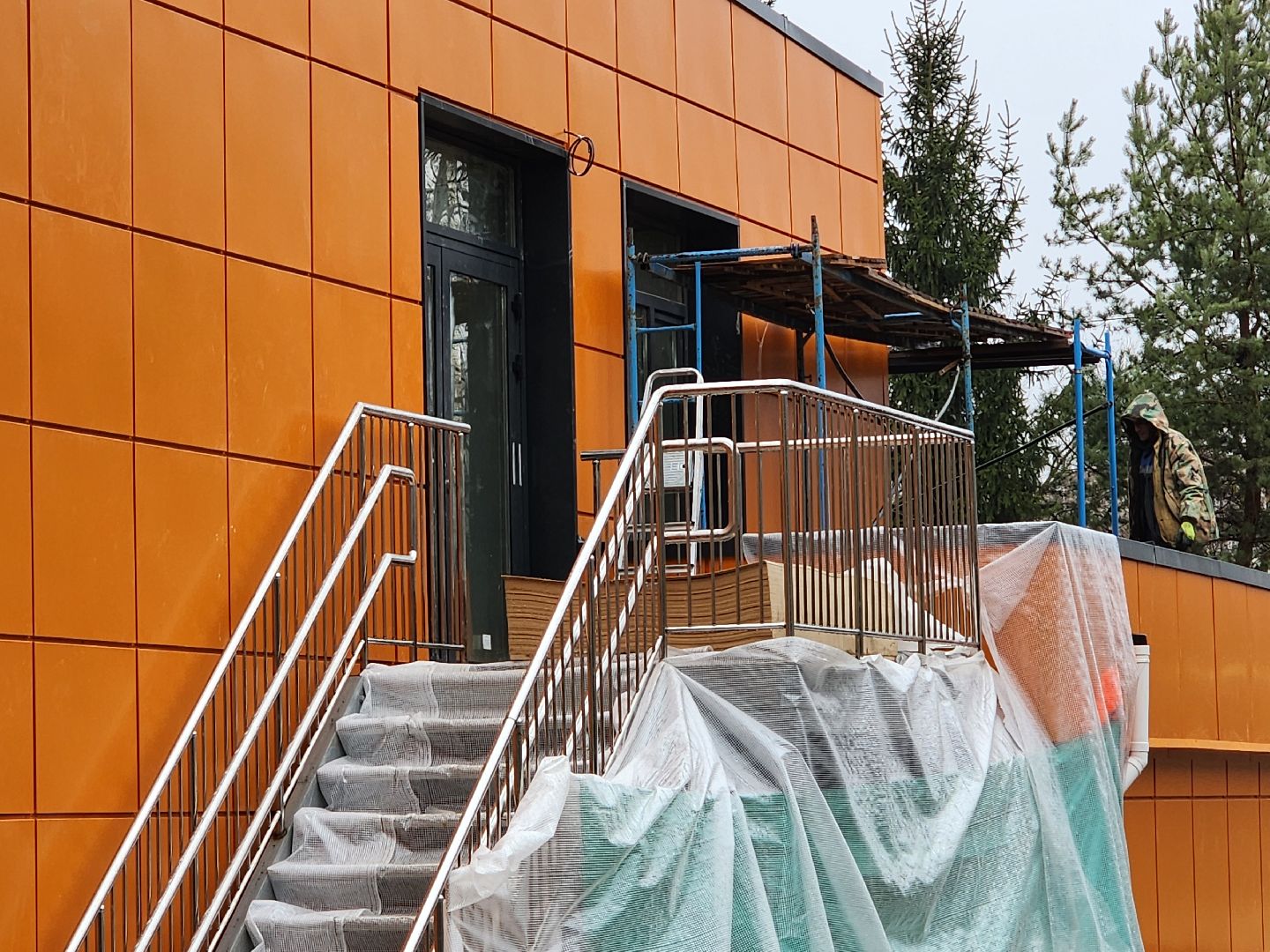 чехов, улица ильича 34а, детсад, дошкольное отделение, лицей 4, капитальный ремонт, реконструкция, капремонт здания, замена кровли, фасадные работы, облицовка, композитные панели, утепление, гидроизоляция,  новые пластиковые окна, обновление входных групп, благоустройство территории, госпрограмма московской области, социальные объекты,