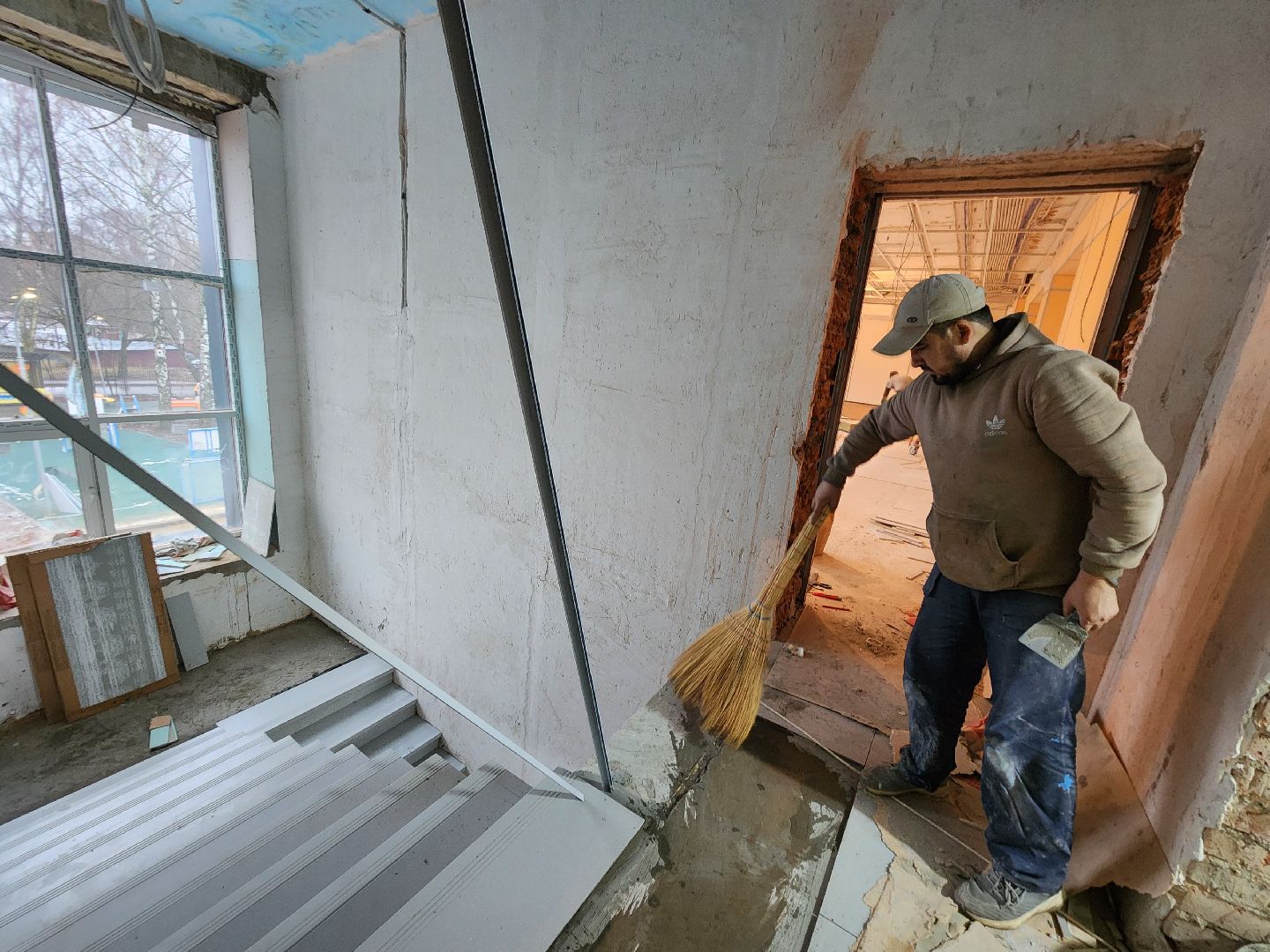 чехов,улица ильича 34а, детсад, дошкольное отделение, лицей 4, капитальный ремонт, капремонт здания, реконструкция, внутренняя отделка помещений, ремонт стен и потолков, замена окон и дверей, монтаж полов, радиаторы отопления, внутренние инженерные сети, слаботочные сети, укладка плитки,финишная отделка, госпрограмма московской области,