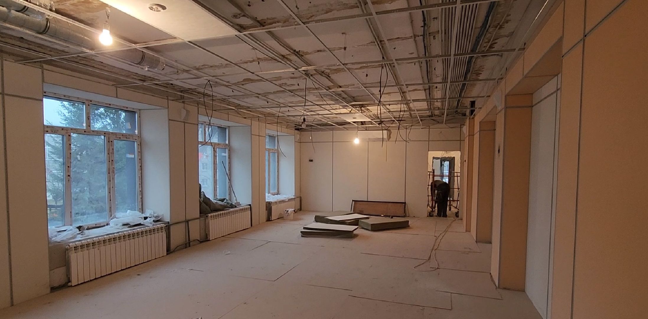 чехов,улица ильича 34а, детсад, дошкольное отделение, лицей 4, капитальный ремонт, капремонт здания, реконструкция, внутренняя отделка помещений, ремонт стен и потолков, замена окон и дверей, монтаж полов, радиаторы отопления, внутренние инженерные сети, слаботочные сети, укладка плитки,финишная отделка, госпрограмма московской области,