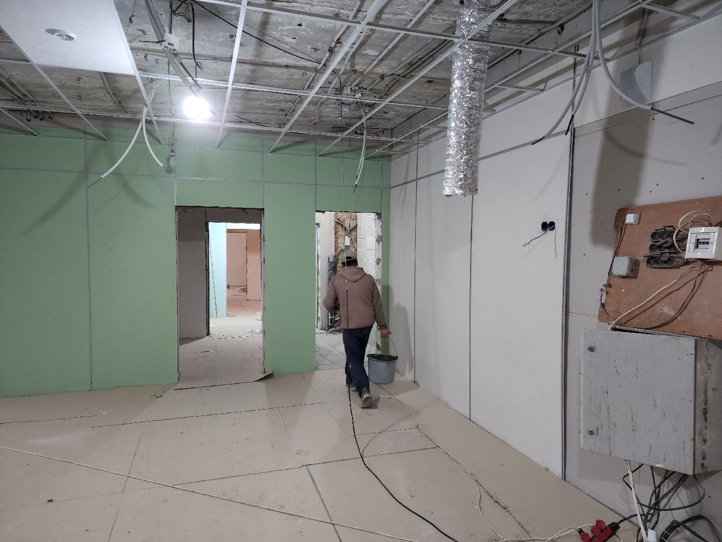 чехов,улица ильича 34а, детсад, дошкольное отделение, лицей 4, капитальный ремонт, капремонт здания, реконструкция, внутренняя отделка помещений, ремонт стен и потолков, замена окон и дверей, монтаж полов, радиаторы отопления, внутренние инженерные сети, слаботочные сети, укладка плитки,финишная отделка, госпрограмма московской области,