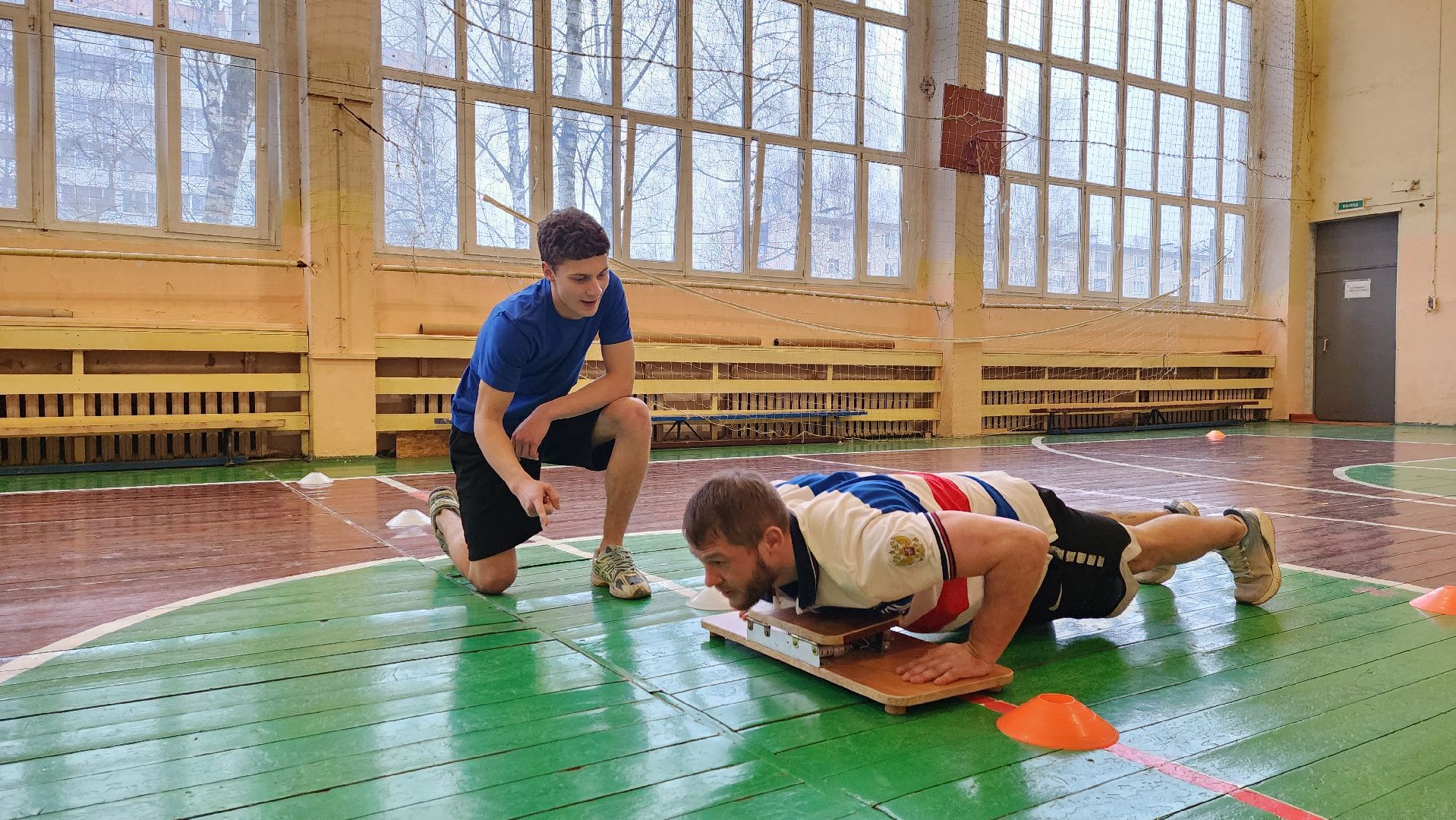клин, гимназия им ушинского, тот самый физрук, спортивный турнир,