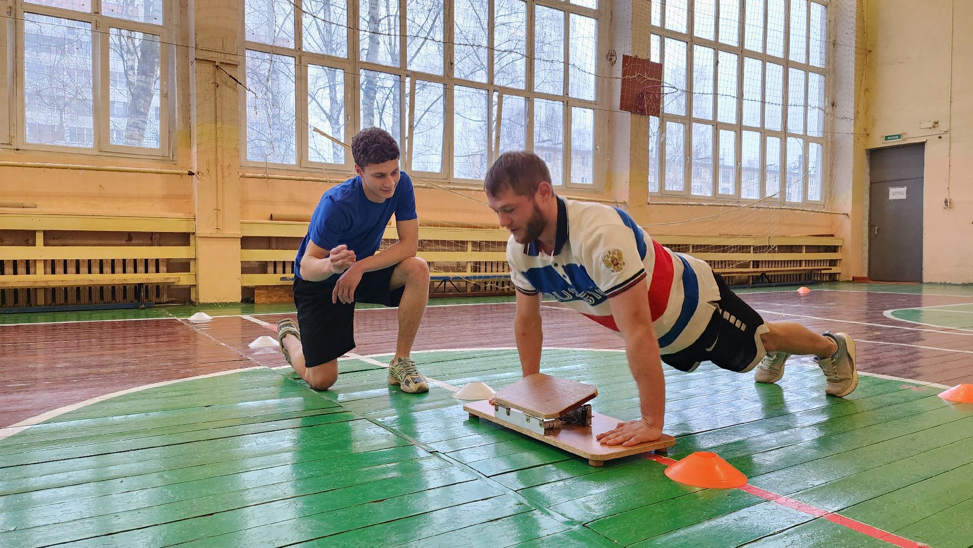 клин, гимназия им ушинского, тот самый физрук, спортивный турнир,