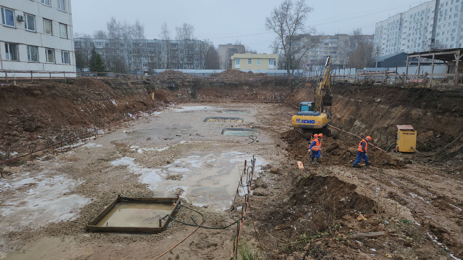 строительство,  красногорск, поликлиника,