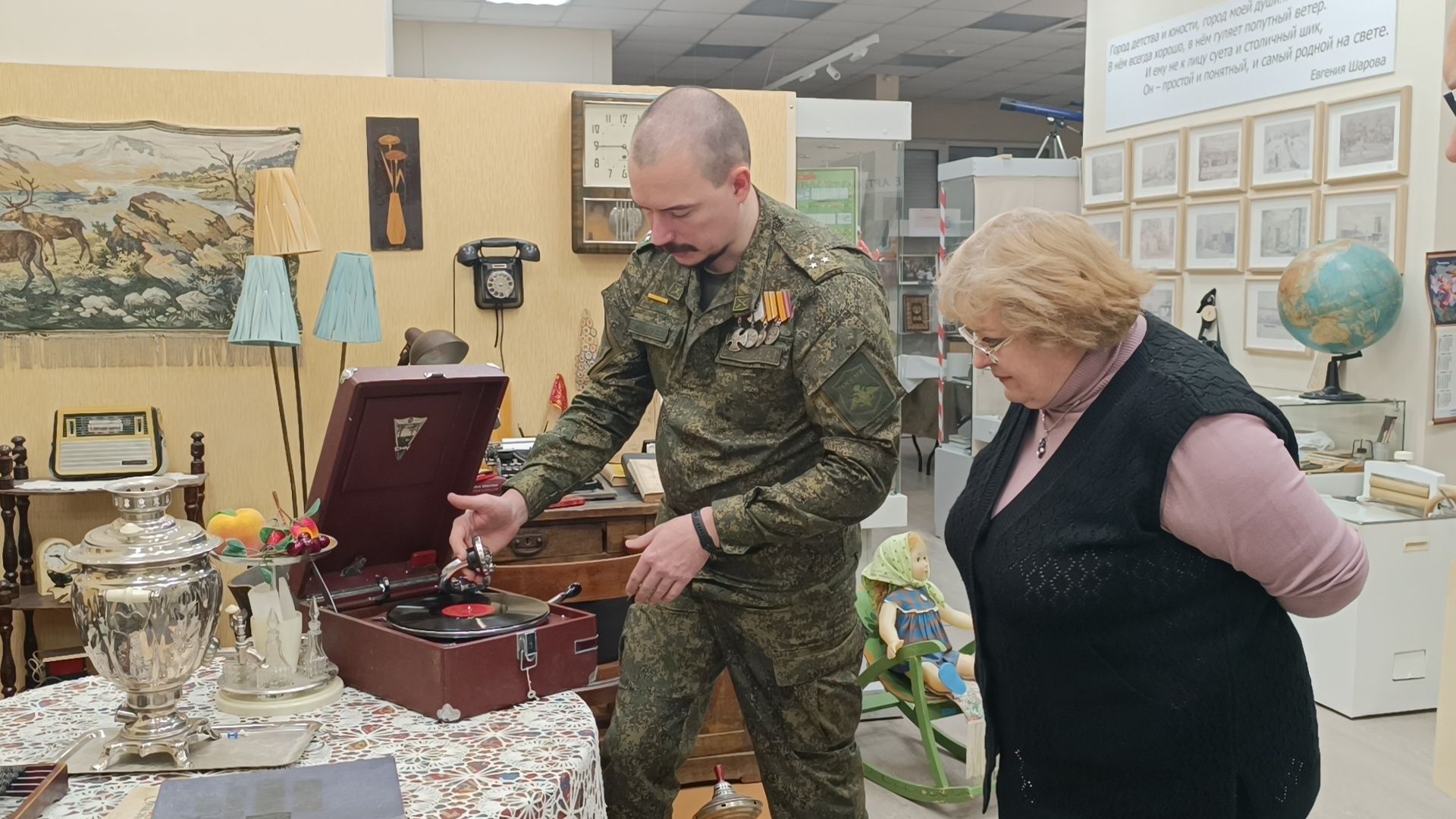 музей , лобня, патефон,