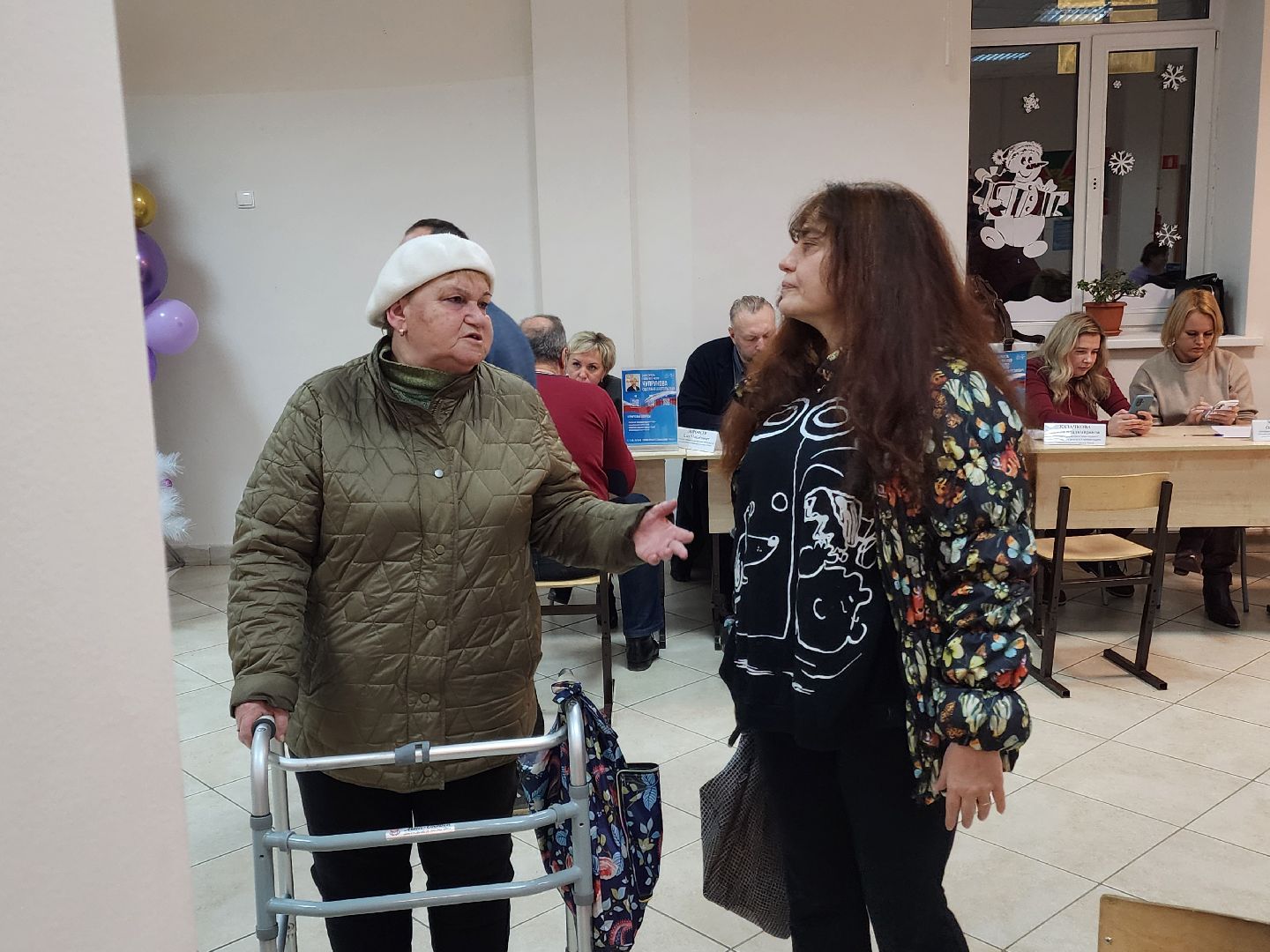 чехов, поселок любучаны, выездная администрация, встреча с жителями, обращения граждан, мемориал воинской славы, памятник, благоустройство территории, освещение, лавочки и урны, реставрация памятника, лариса новикова, александр тетерин, управление благоустройства, глава округа михаил собакин,