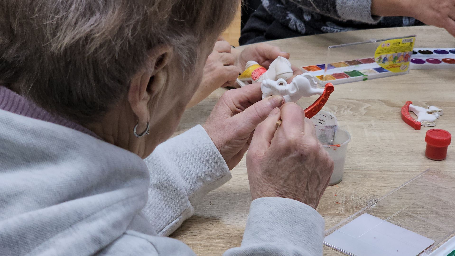 кашира, активное долголетие, мастер-класс, поделки из гипса, новый год, символ года,