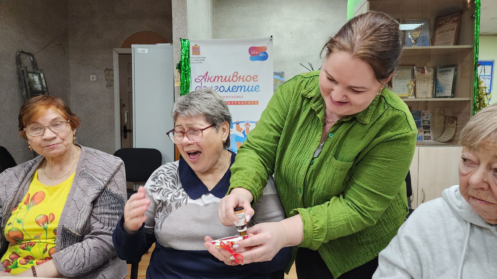 кашира, активное долголетие, мастер-класс, поделки из гипса, новый год, символ года,