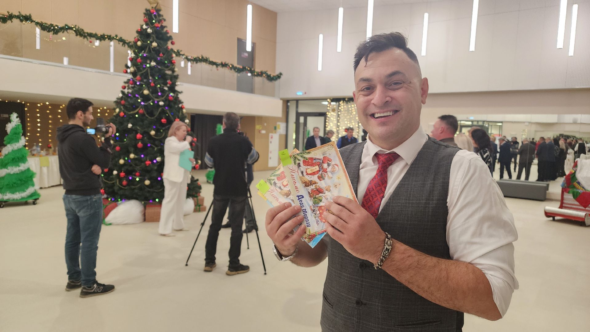 елка желаний, протвино, новогодние подарки,