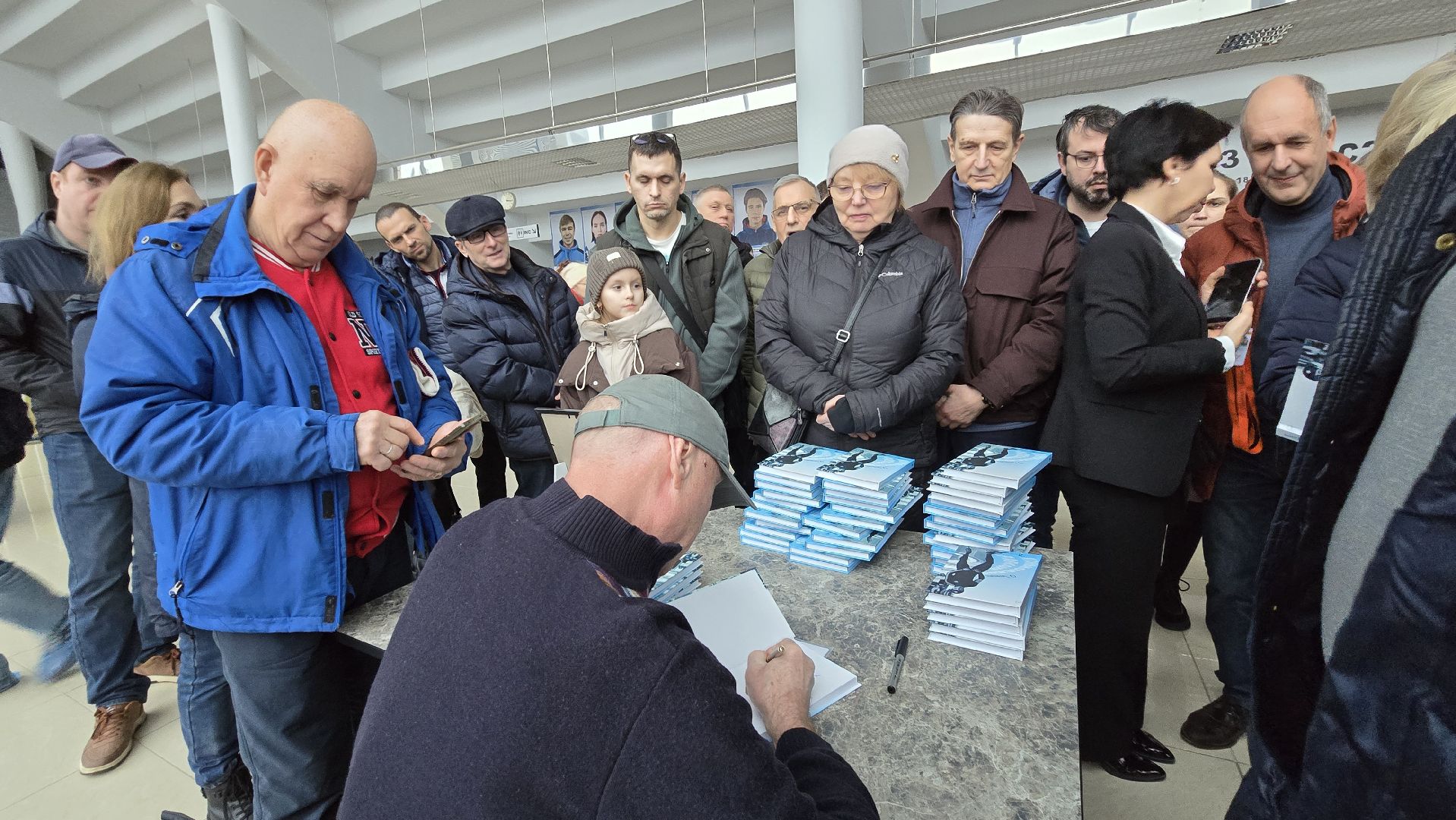 Коломна , конькобежный центр коломна, конькобежный спорт, презентация книги,