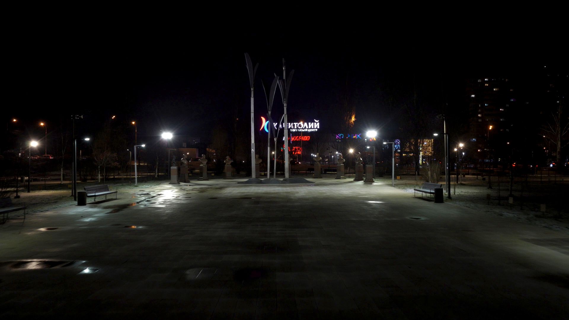 видео с коптера, елка в парке 30-летия Победы в Орехово-Зуеве , новый год в подмосковье,