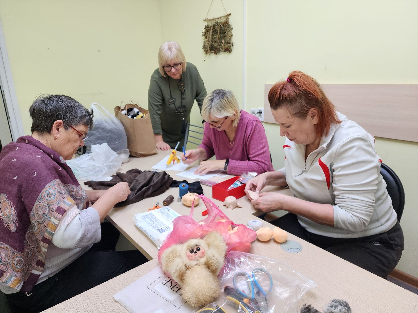 городской округ пушкинский, активное долголетие, красноармейск, чебурашка для сво,