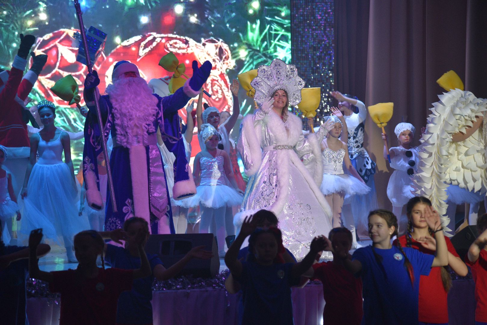 лотошино, лотошинский цдк, новый год, сказка,