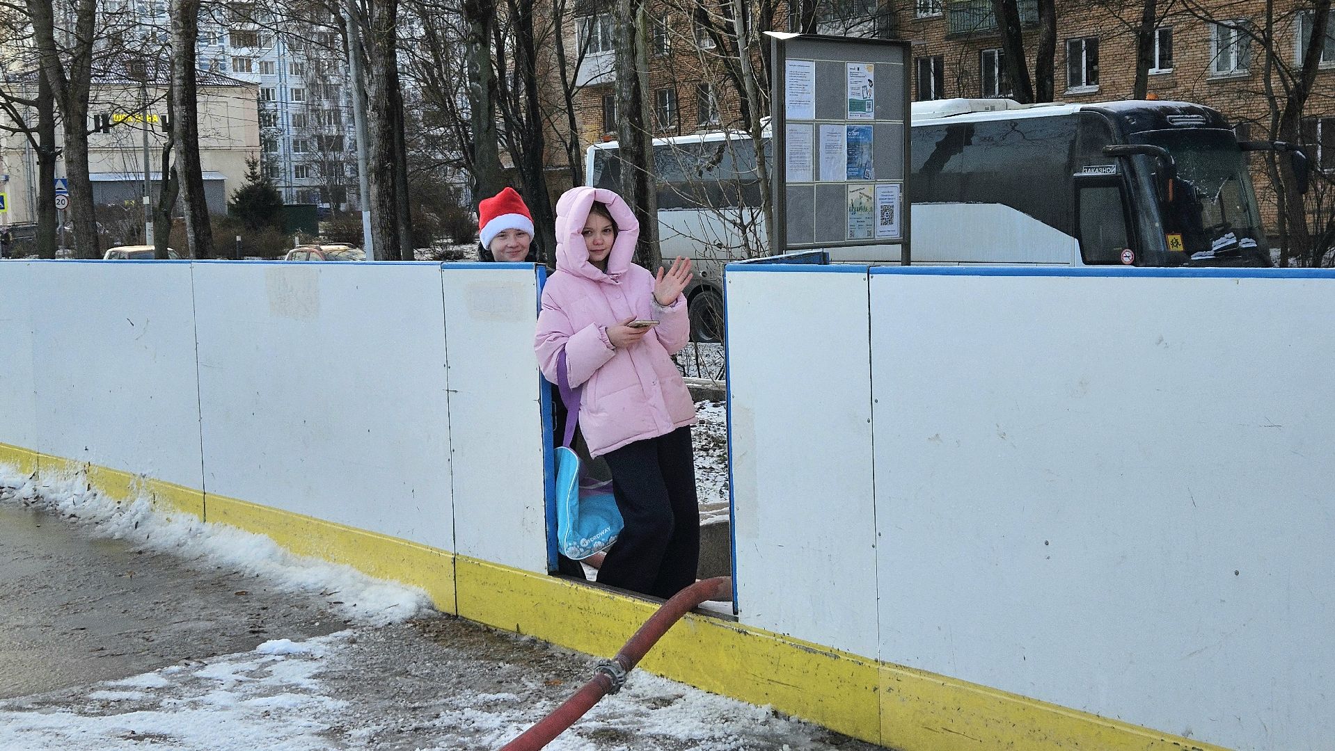 долгопрудный,  лед, ледовый каток, зима в подмосковье, зима в подмосковье 2025, центральный парк победы,