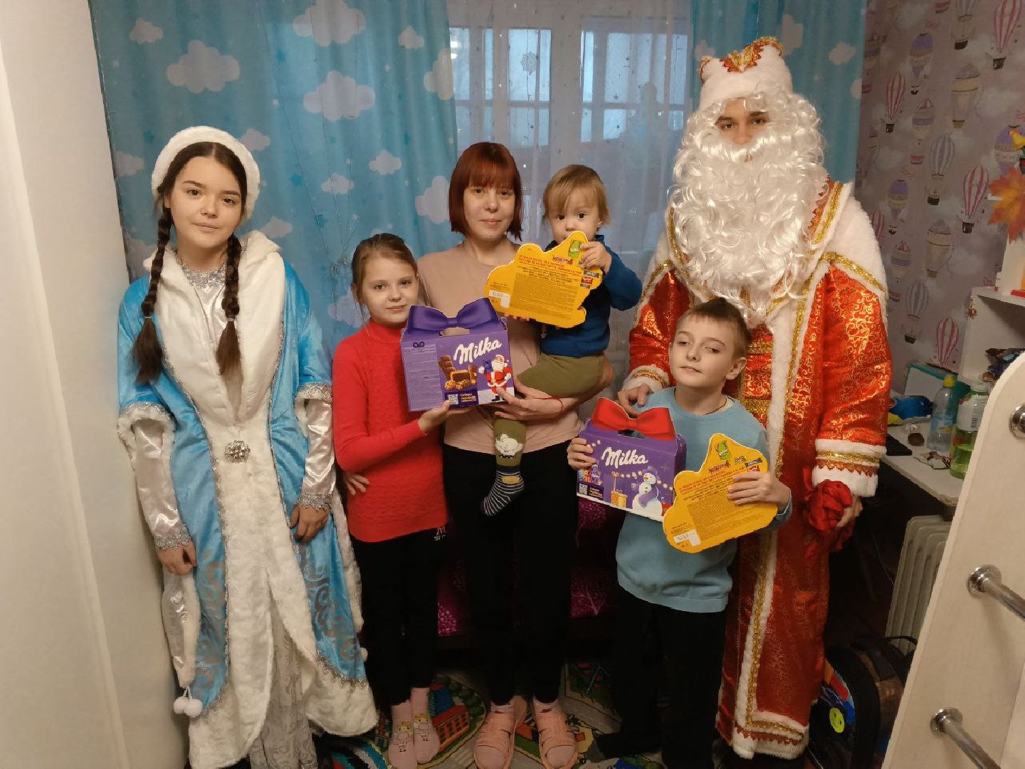 можайск, можайский муниципальный округ, подмосковье, новый год в каждый дом, благотворительная акция, праздник, многодетные семьи, семьи в трудной жизненной ситуации, волонтеры , волонтеры можайска,