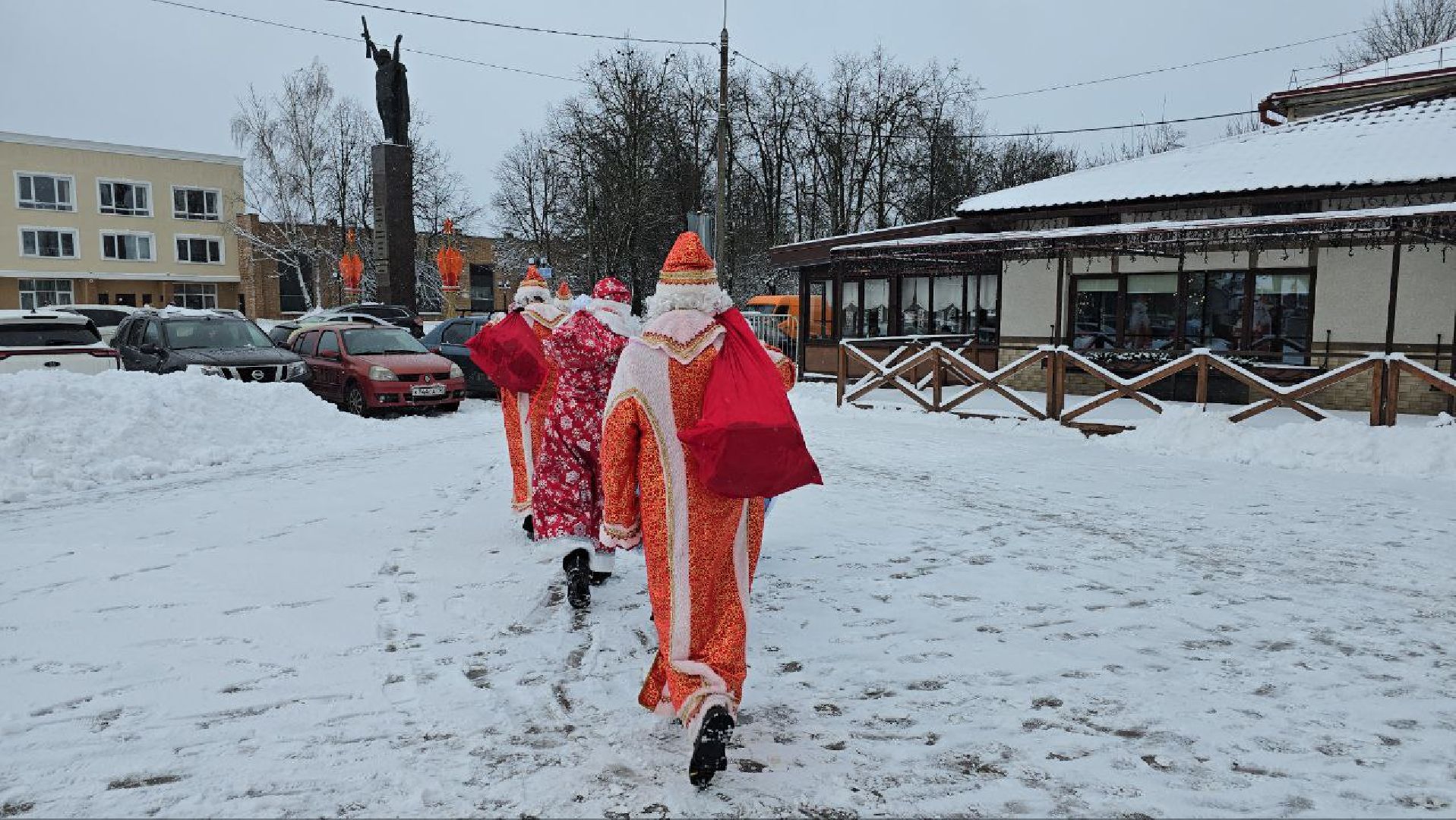 можайск, можайский муниципальный округ, подмосковье, новый год в каждый дом, благотворительная акция, праздник, многодетные семьи, семьи в трудной жизненной ситуации, волонтеры , волонтеры можайска,