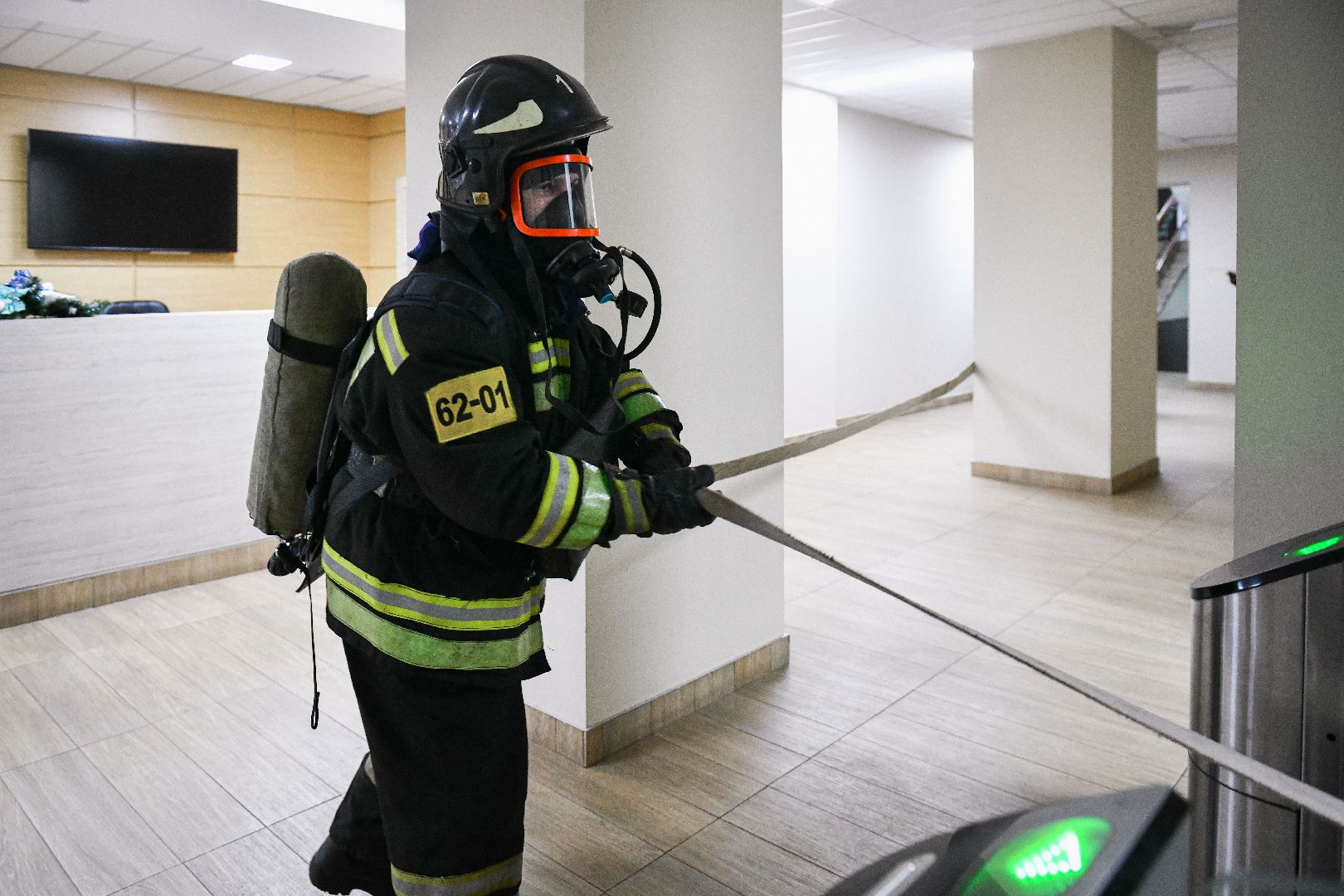 пожар, спасатели, эвакуация,