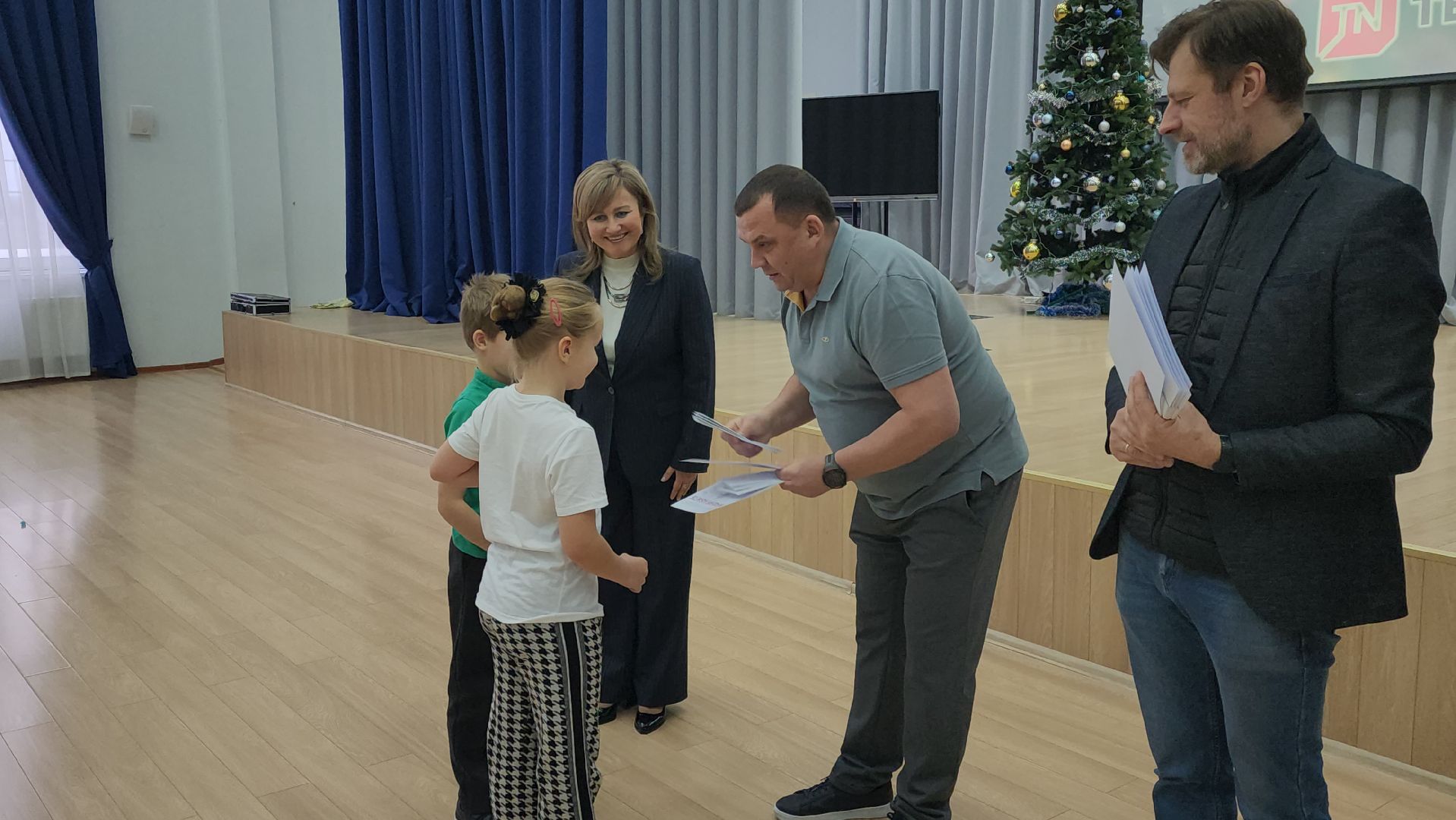 серпухов, школа 18 в серпухове, завод технониколь в серпухове, новогодний конкурс в серпухове,