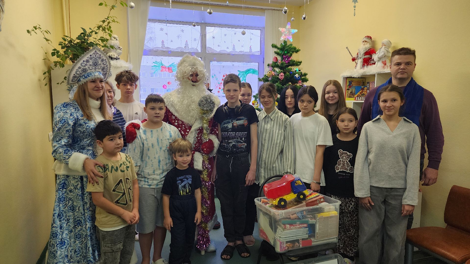 клин, детская больница, дети, дед мороз, единая россия ,