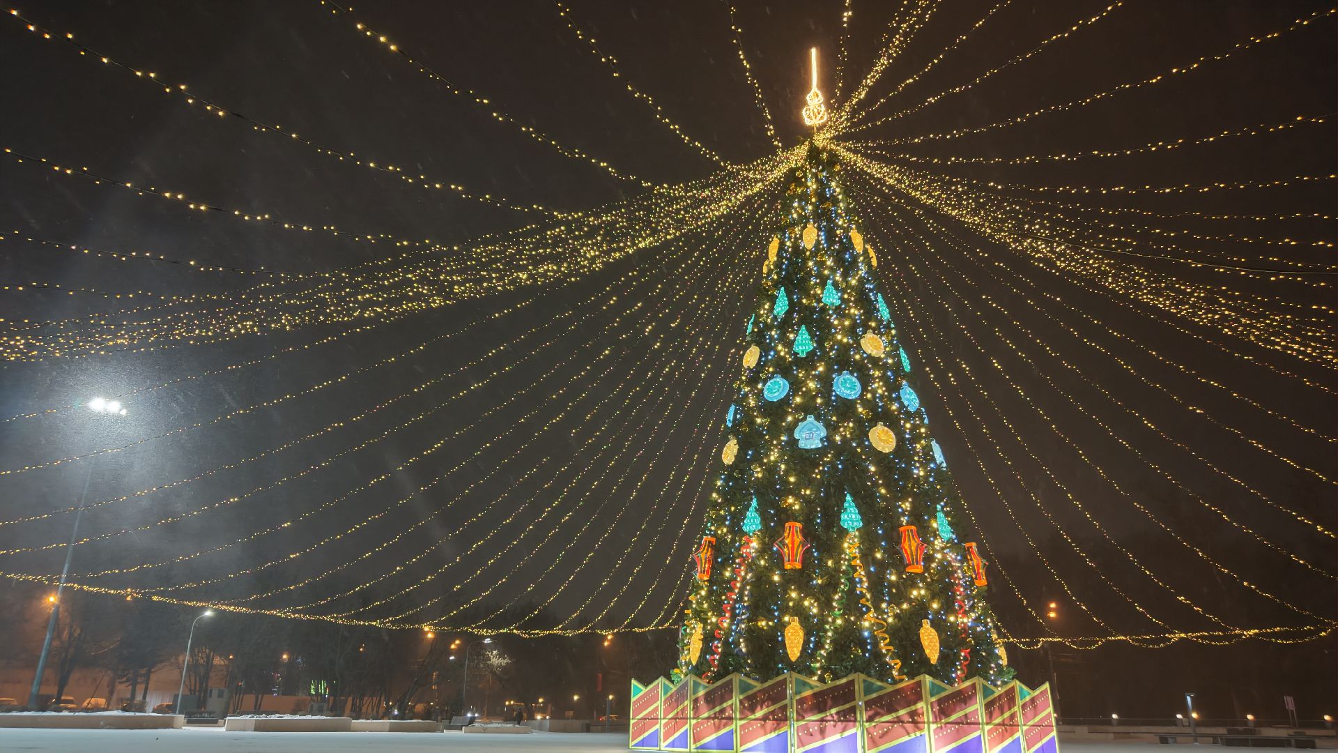 видео с коптера,елка в красногорске, каток в красногорске, новый год в подмосковье,