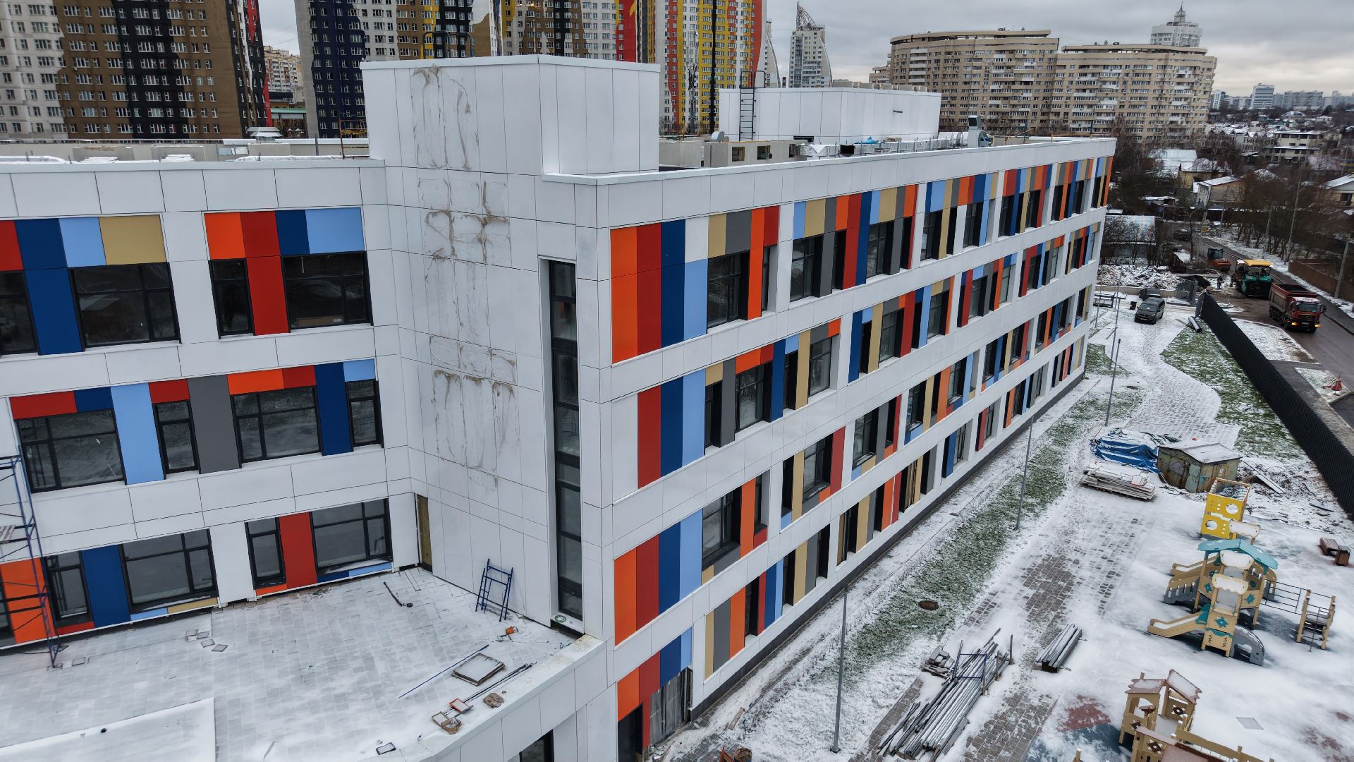 видео с коптера, школа в павшинской пойме, новая школа в красногорске,