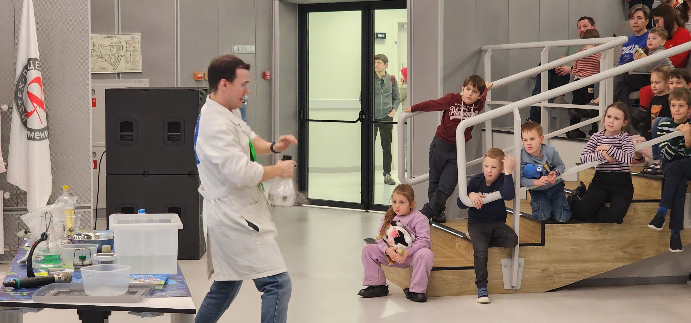 долгопрудный, физтех-лицей, шоу профессора николя, научные эксперименты, лекториум капицы,