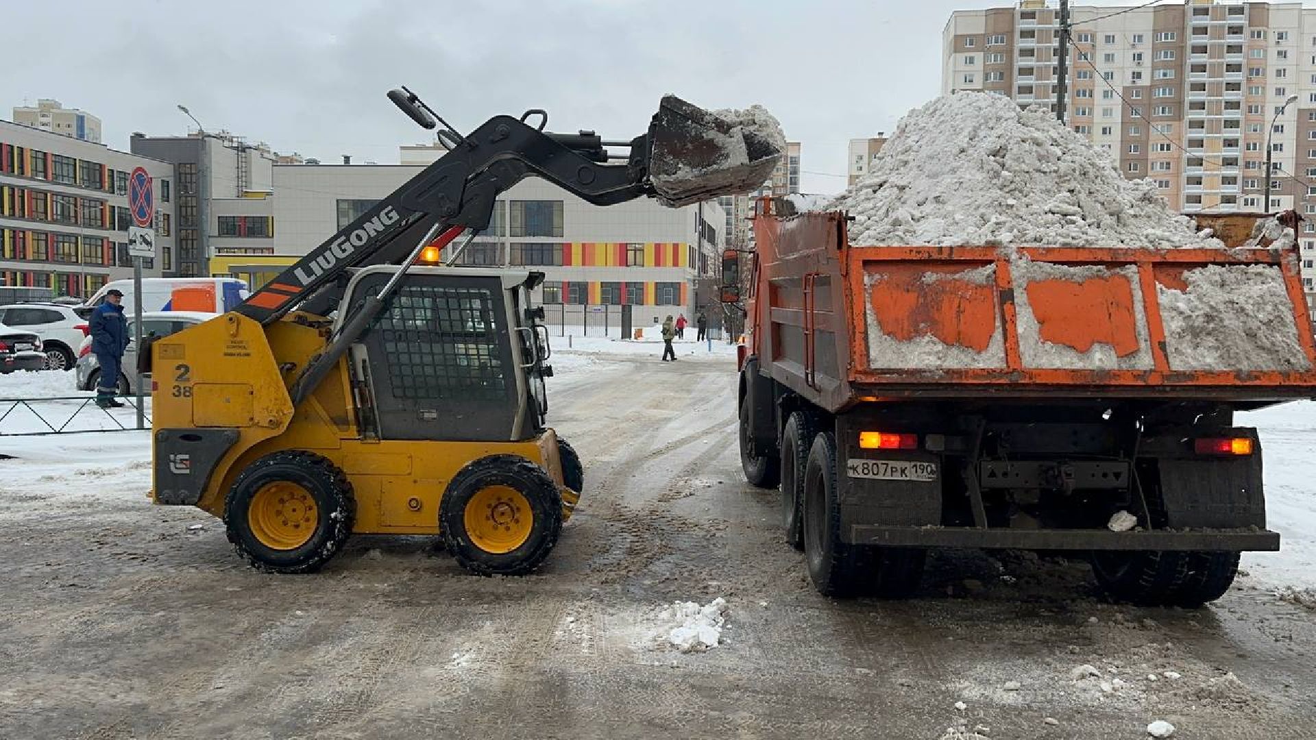 уборка снега, домодедово, благоуствойство,