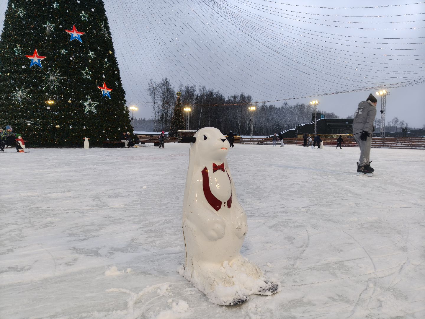 главный храм вооружнных сил россии, парк патриот, главный каток,