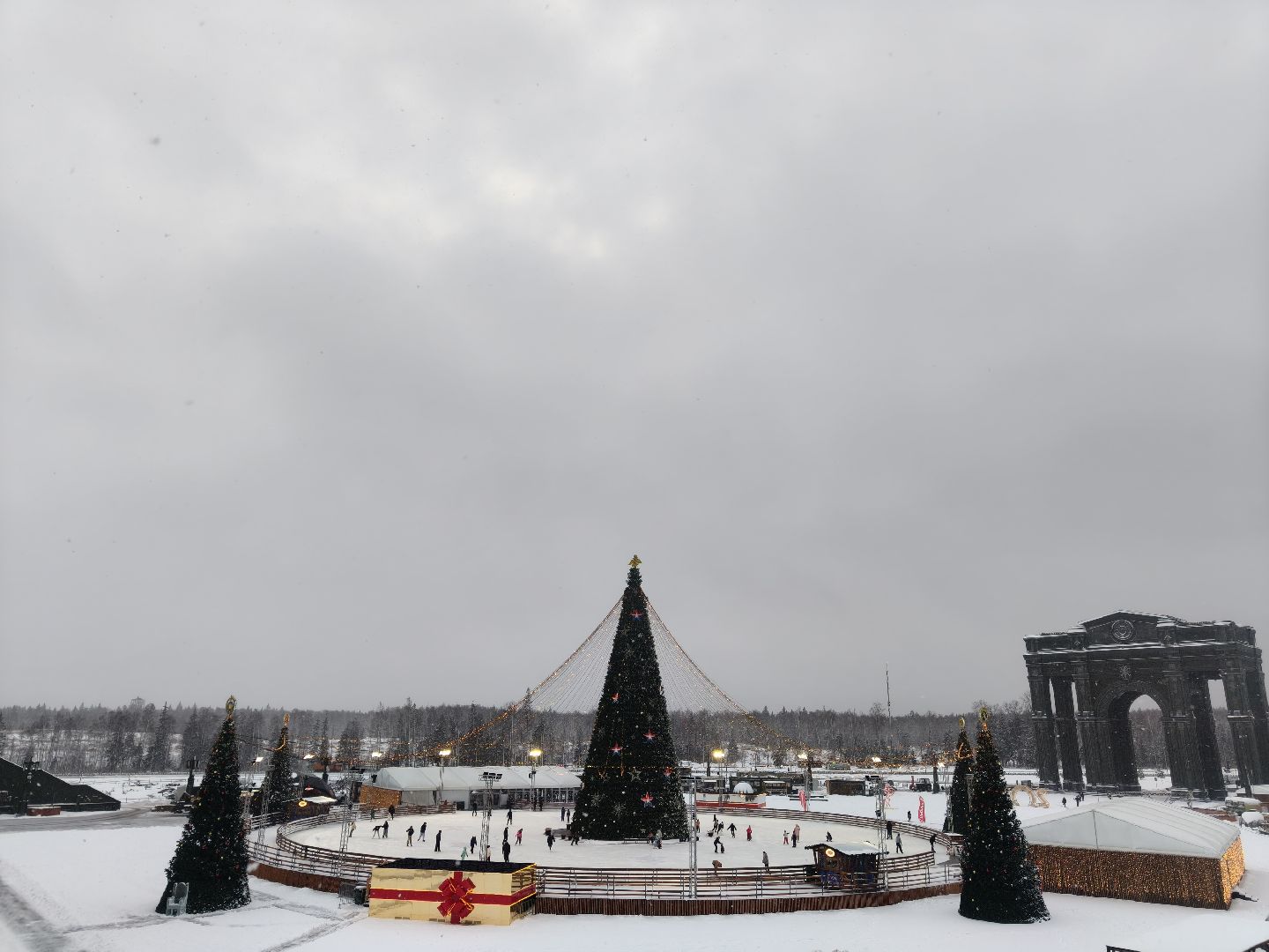 главный храм вооружнных сил россии, парк патриот, главный каток,