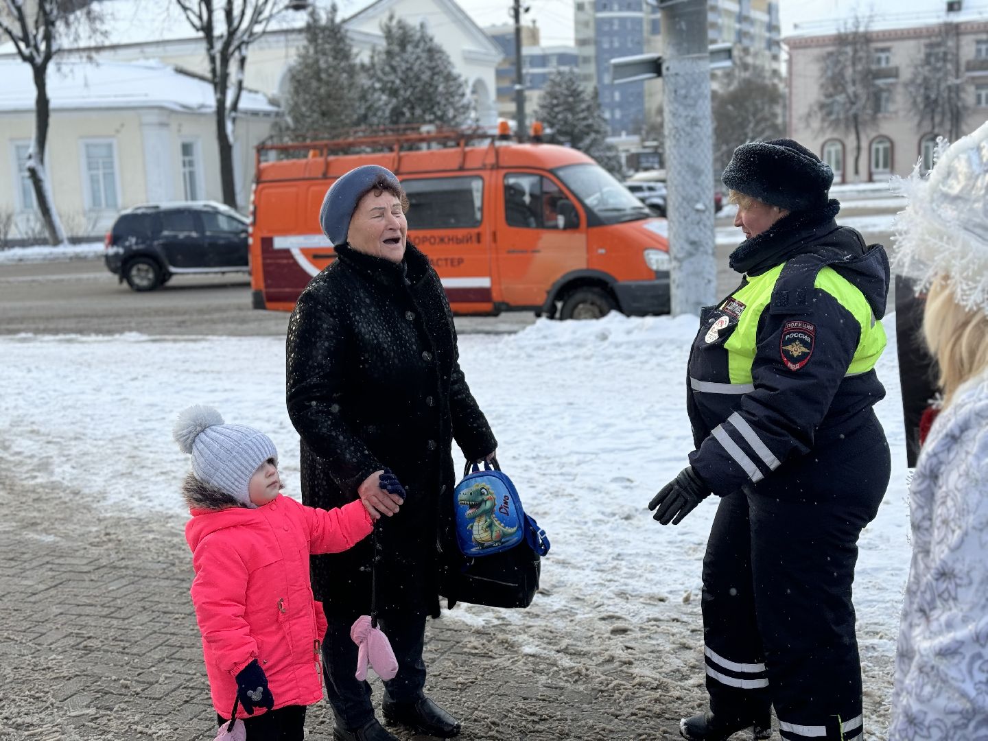 новогодний патруль, сотрудники гибдд, ленинский городской округ, дед мороз, правила безопасности дорожного движения,
