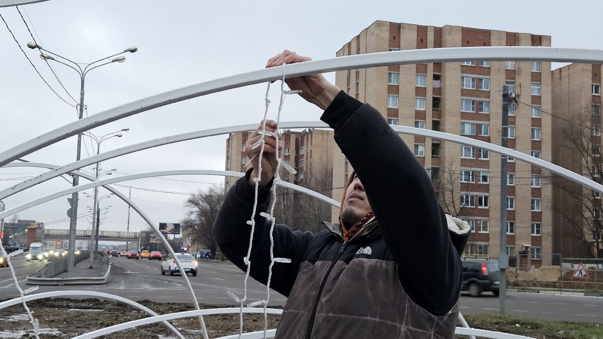 долгопрудный, мбу благоустройство, световые инсталляции, световые конструкции, ёлка, зима в подмосковье 2025, фотозона,