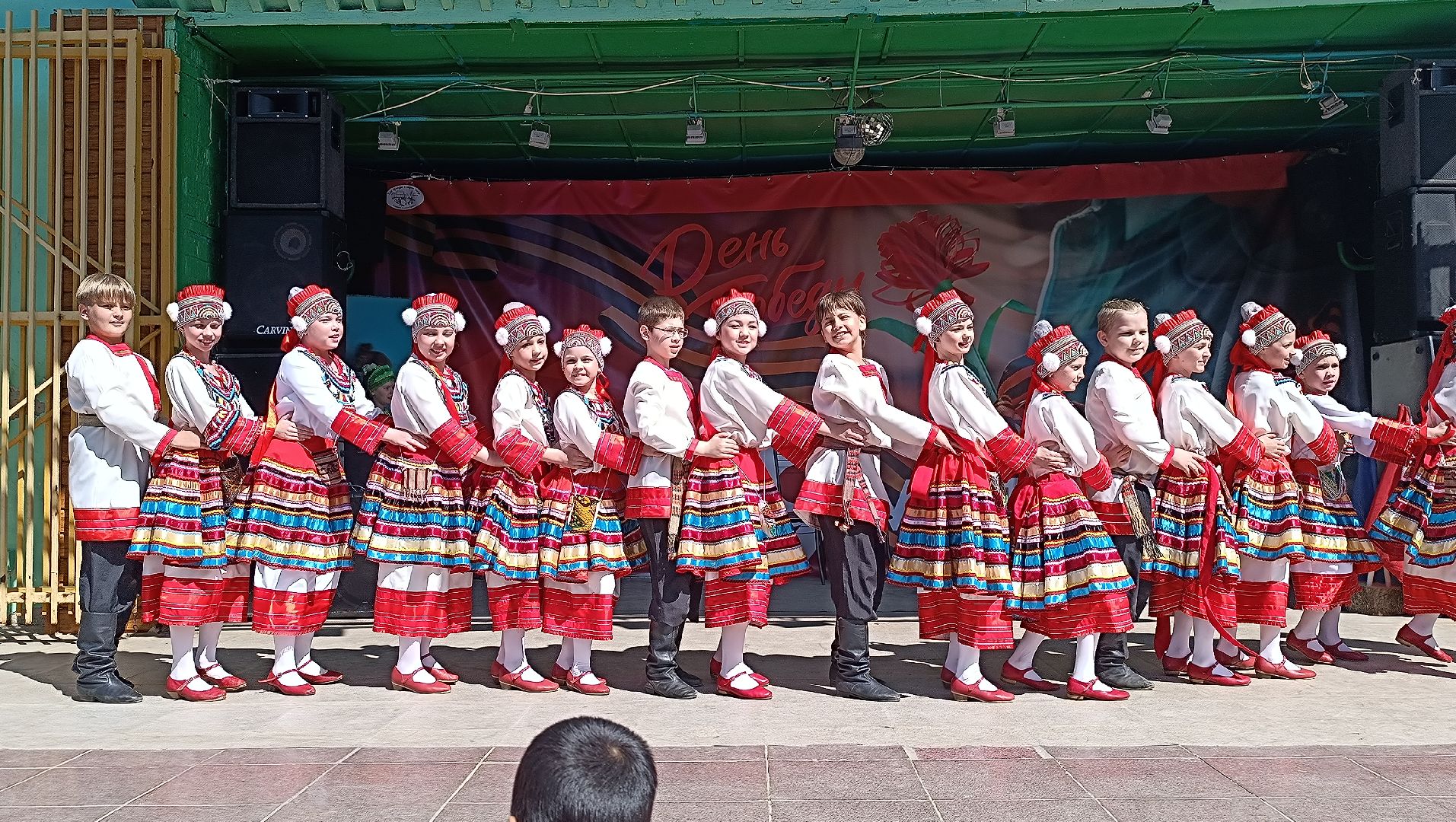 Лобня, парк, танцы