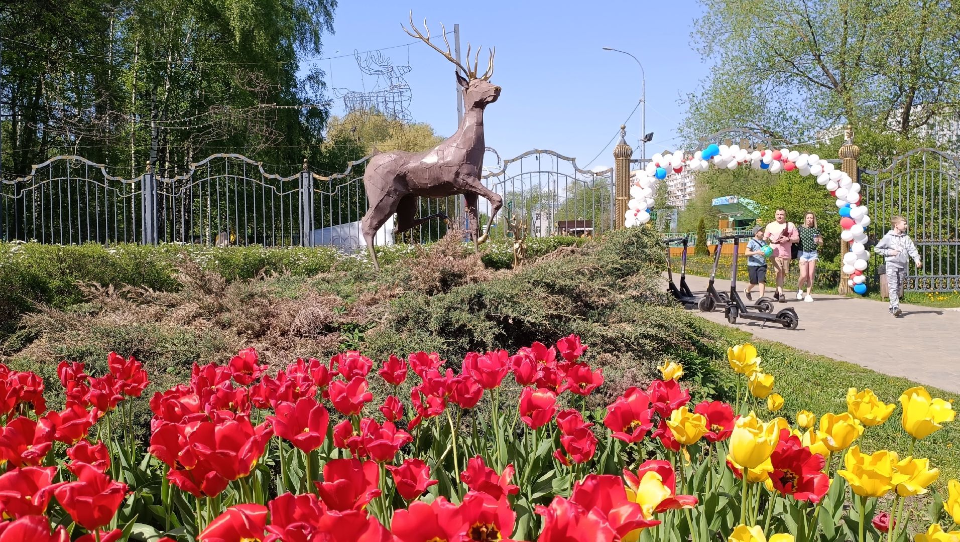 Лобня, парк, танцы