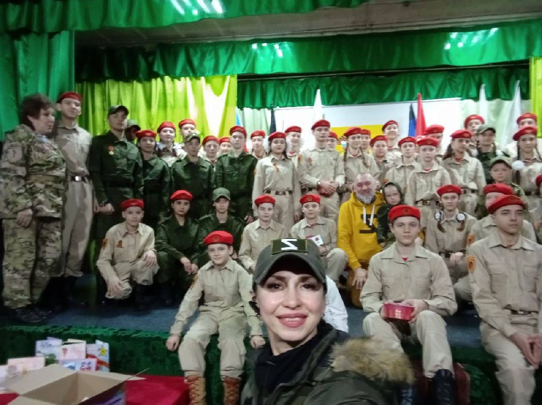 помощь Донбассу, фотохудожник, сладкие подарки, Фрязино