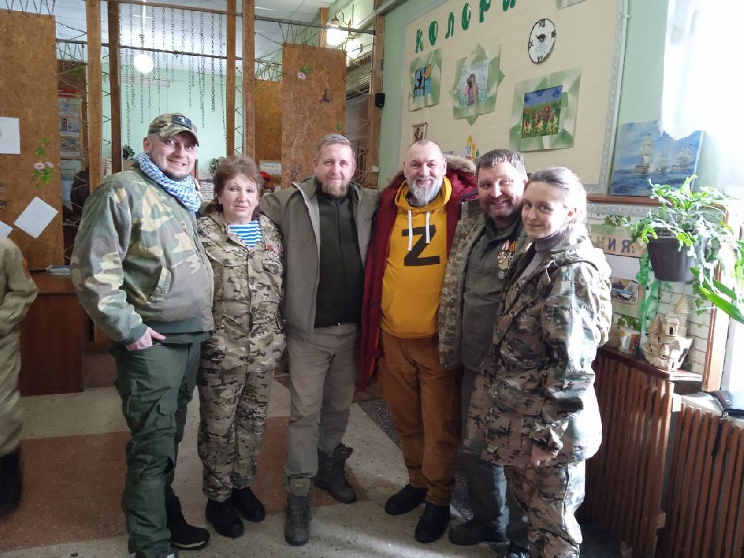 помощь Донбассу, фотохудожник, сладкие подарки, Фрязино