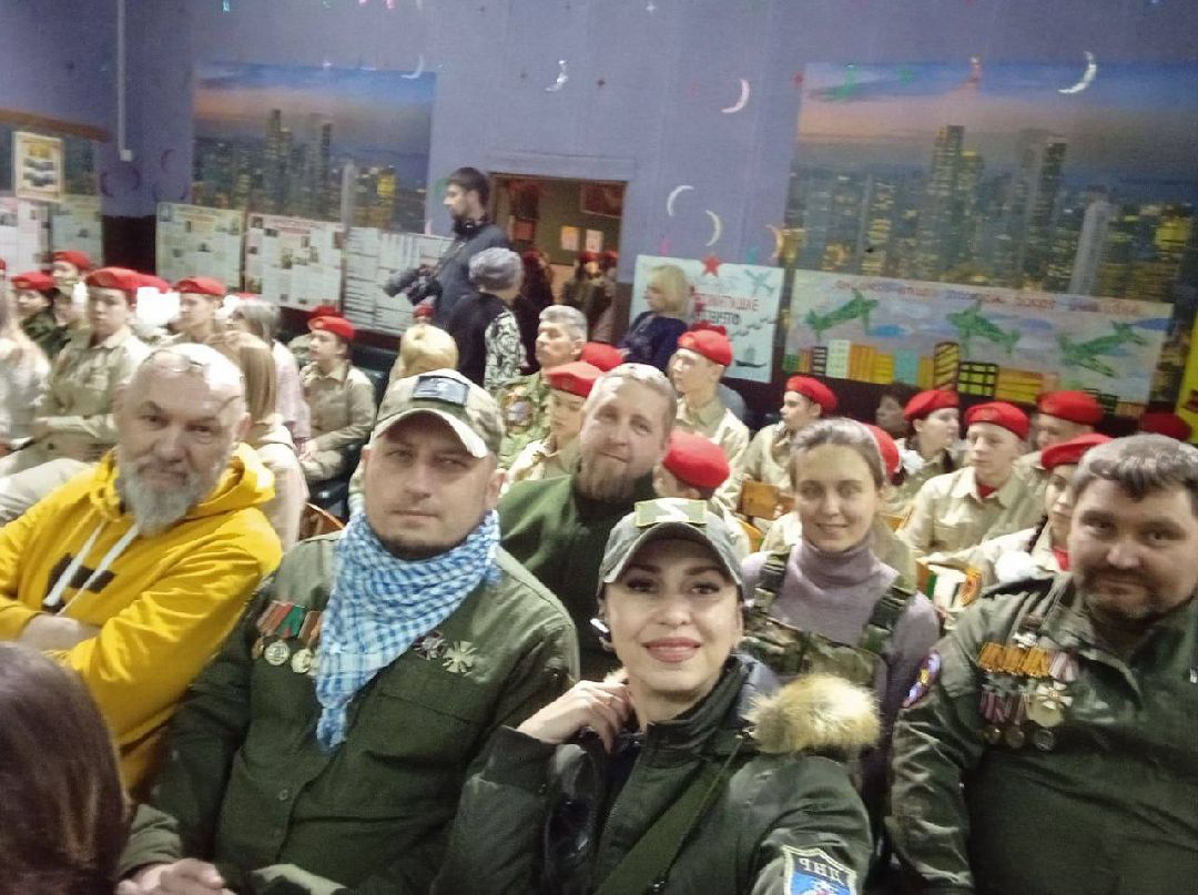 помощь Донбассу, фотохудожник, сладкие подарки, Фрязино