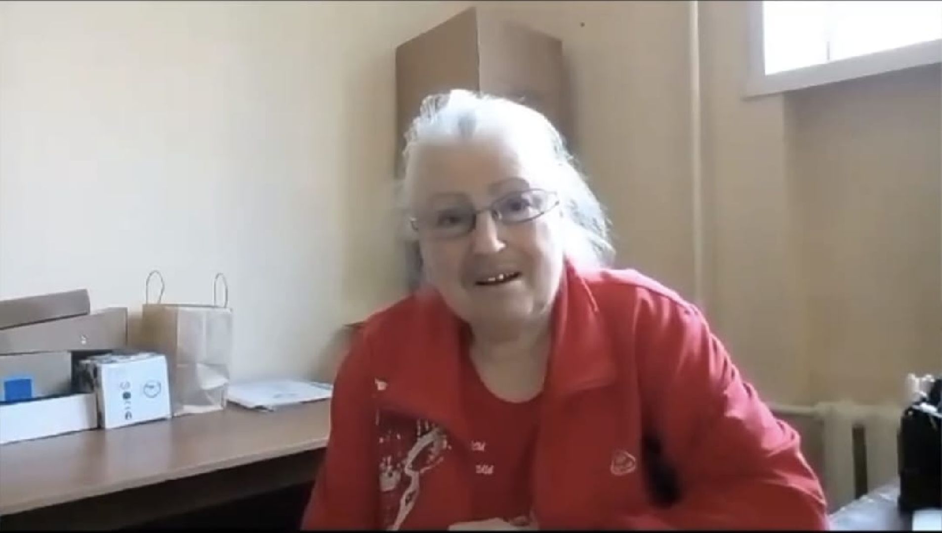 Подмосковье, Иванттеевка, волонтёры, помощь