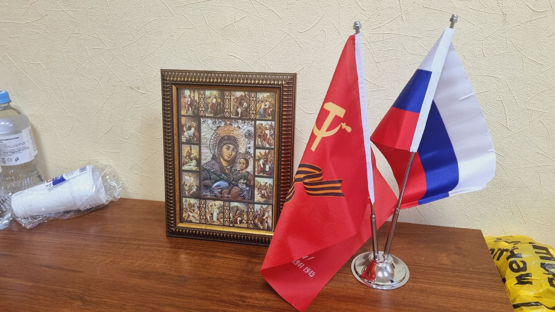 Подмосковье, Иванттеевка, волонтёры, помощь