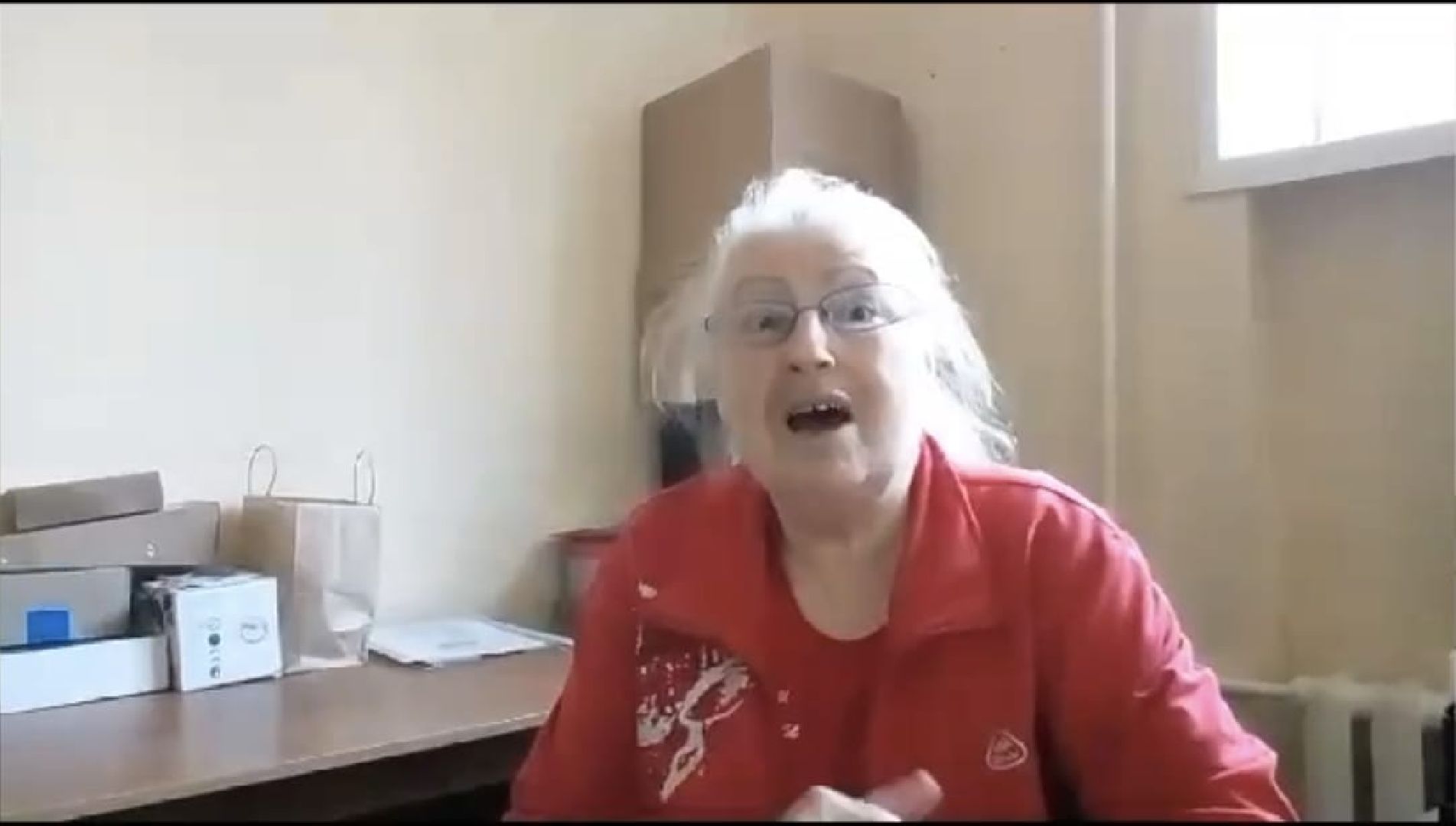 Подмосковье, Иванттеевка, волонтёры, помощь