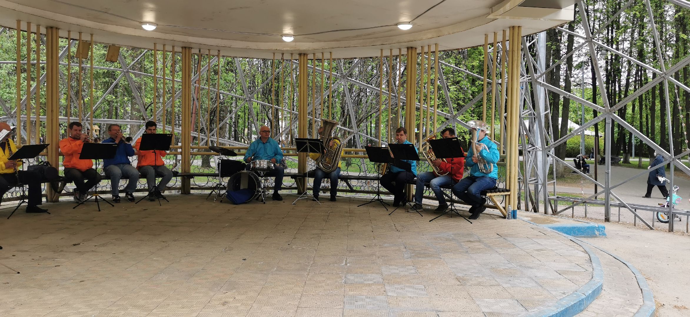 танцы, парки,