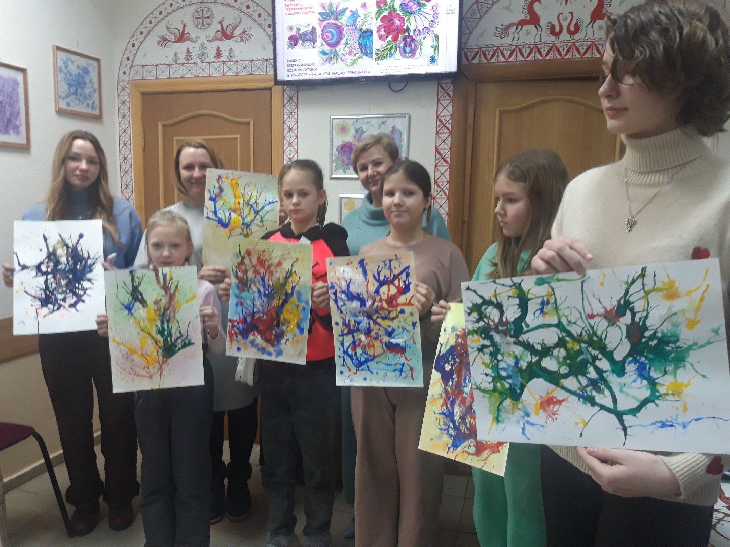 Пушкино, общество