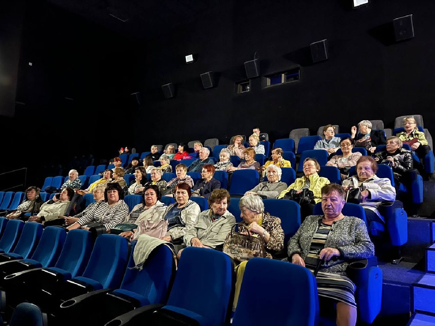 долголеты, активное долголетие, серпухов, кино, вызов, досуг,