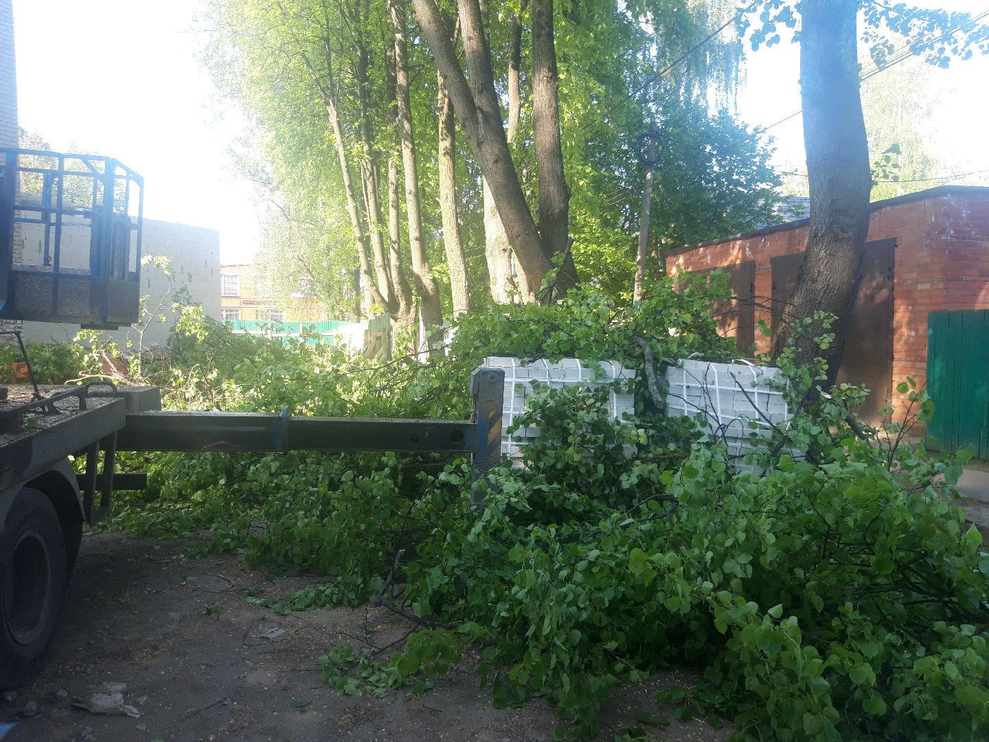 доброе дело, выходи во двор,