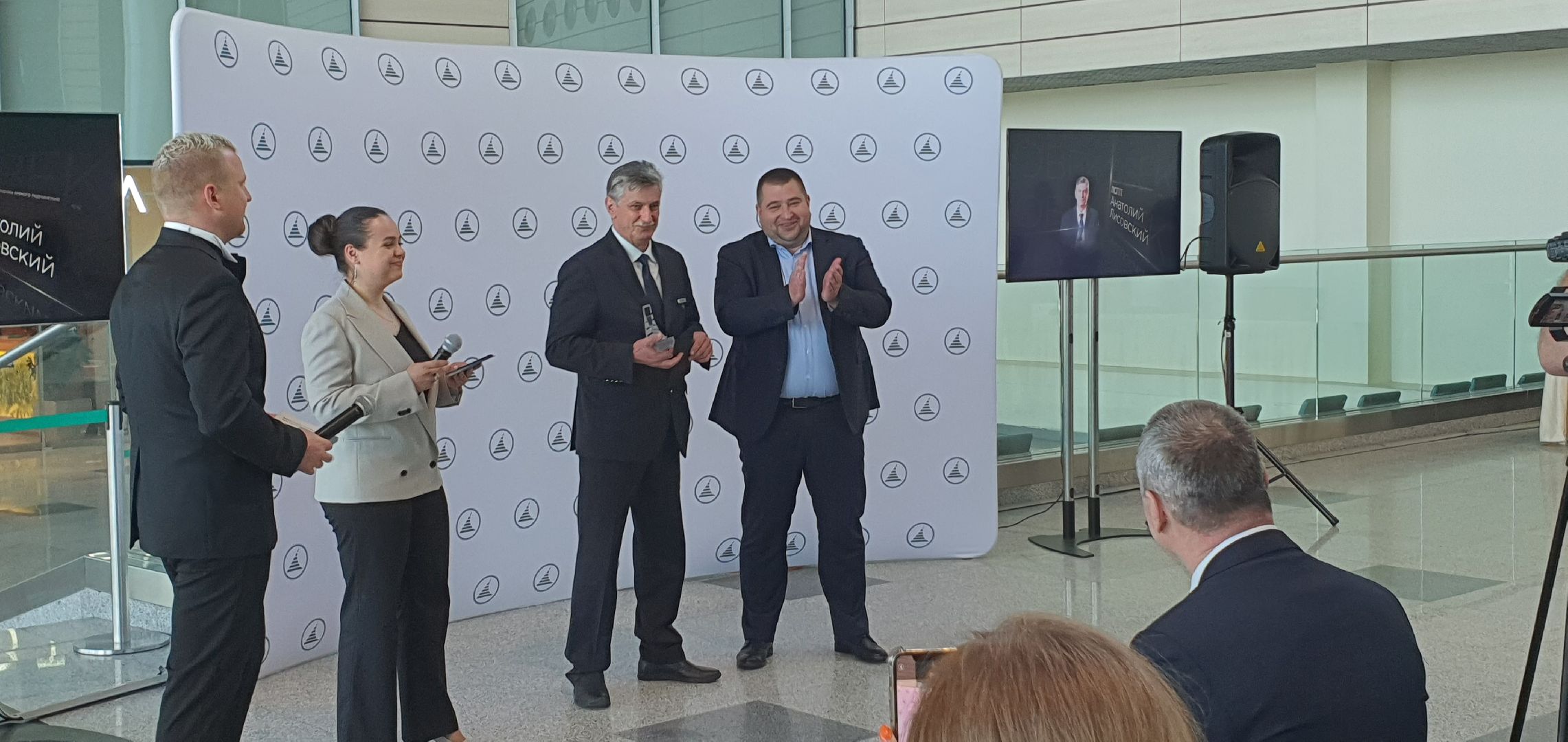 Человек года, аэропорт Домодедово