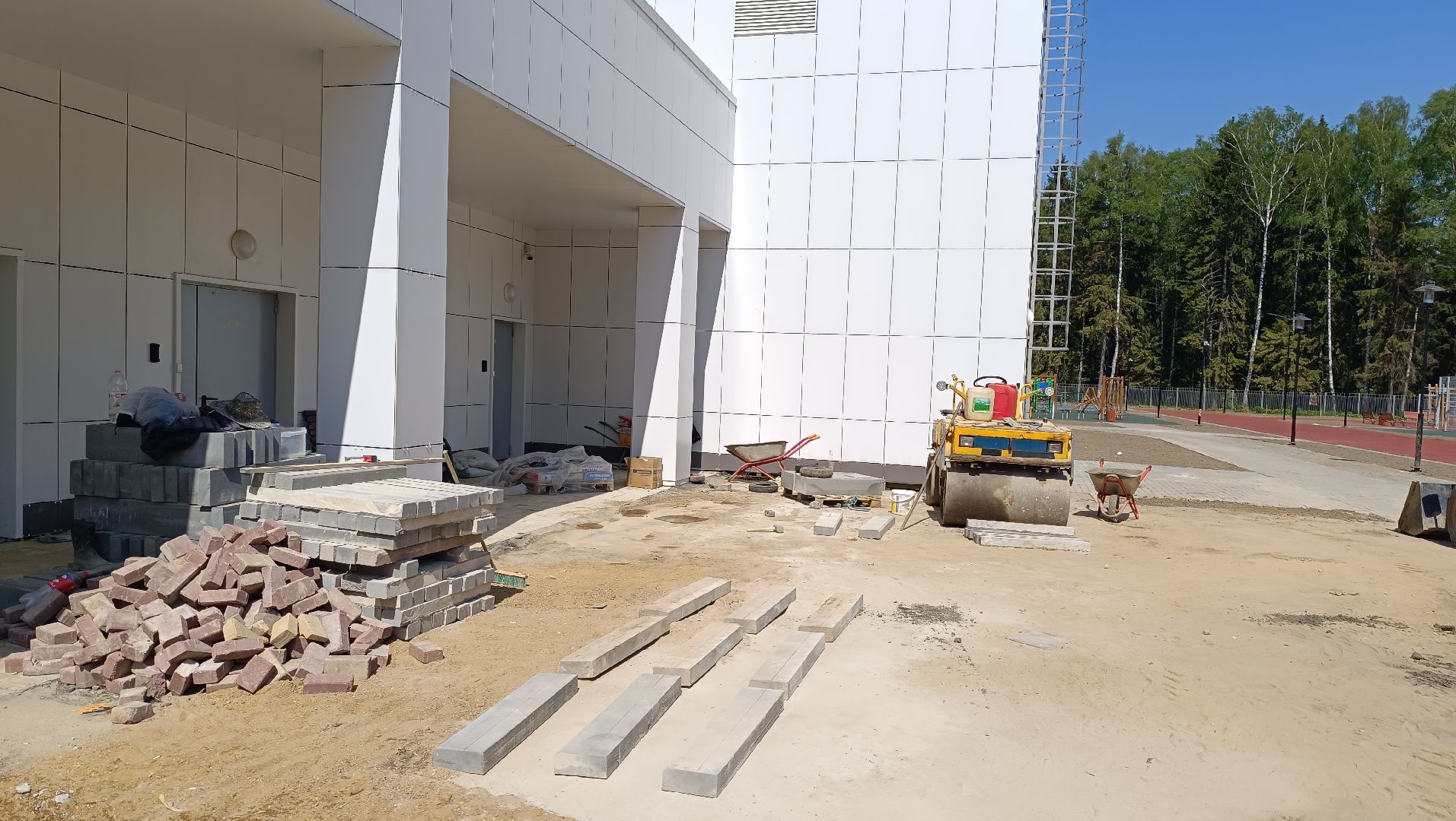 Лобня, благоустройство, школа