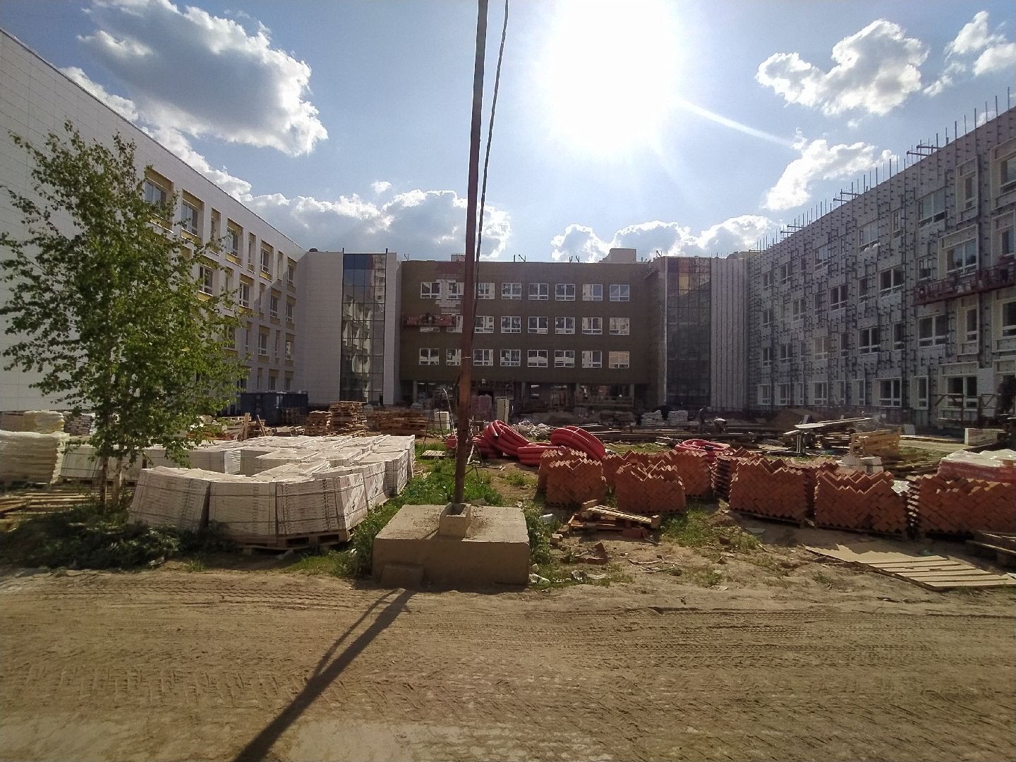 Школа, строительство, отделка, покраска, коммуникации