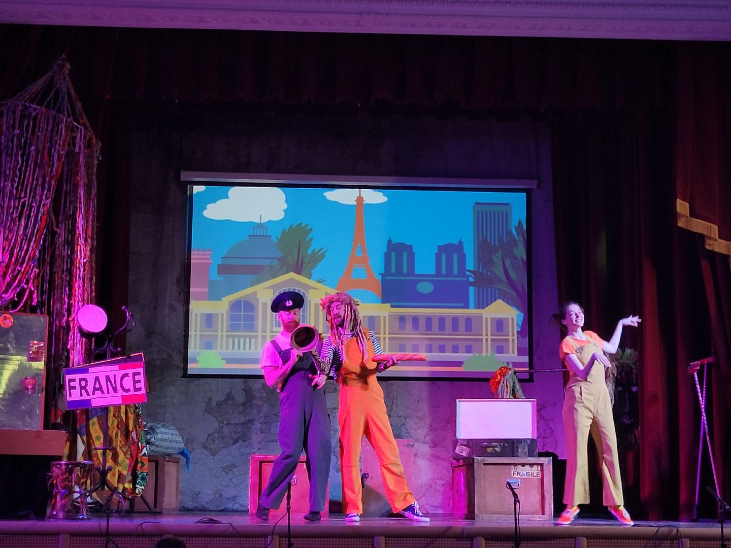 дети; театр; видное; дворец культуры; спектакль