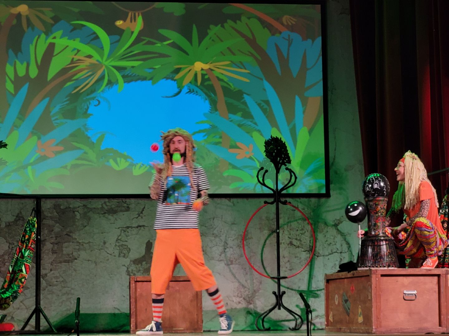 дети; театр; видное; дворец культуры; спектакль