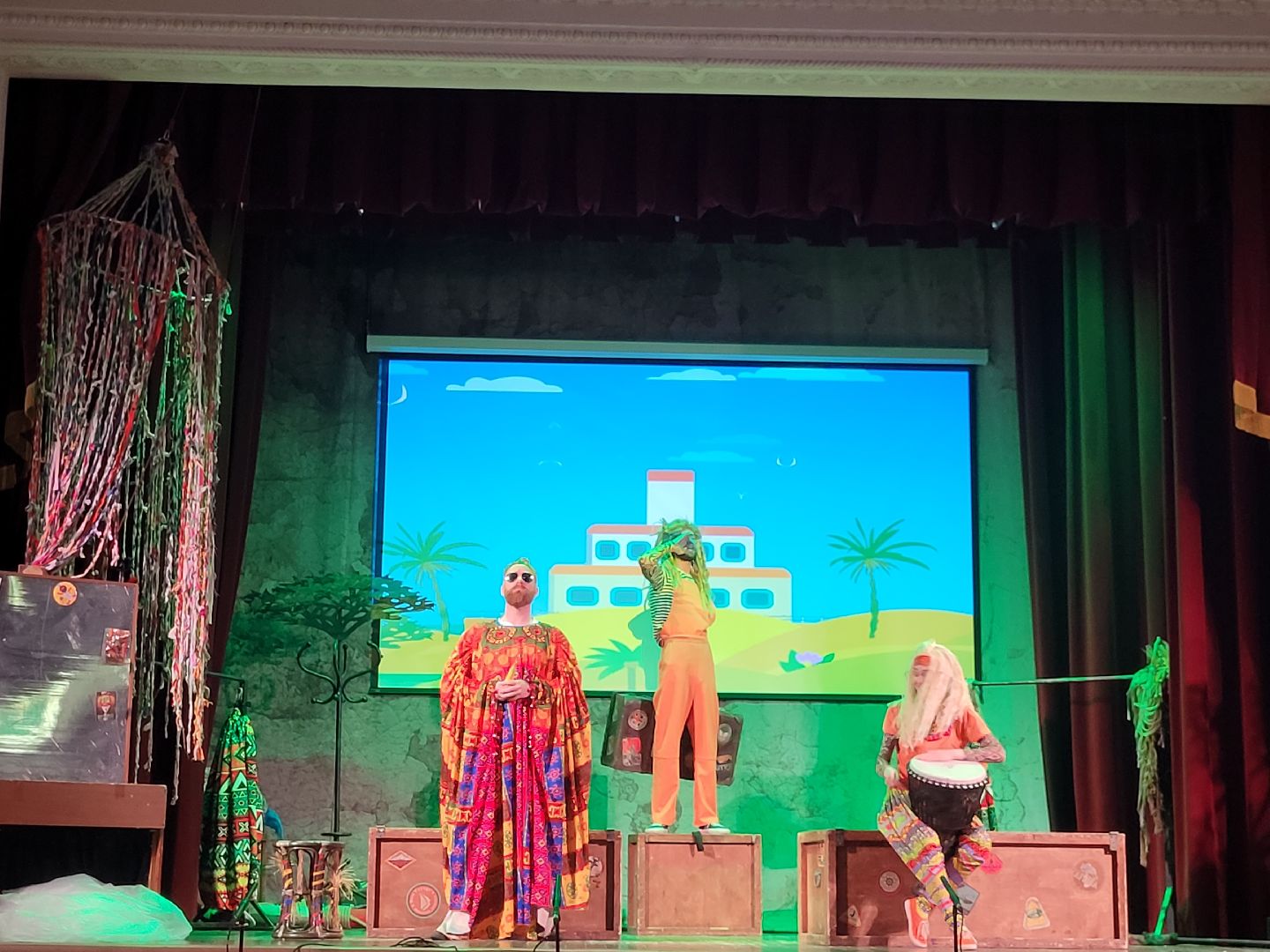 дети; театр; видное; дворец культуры; спектакль