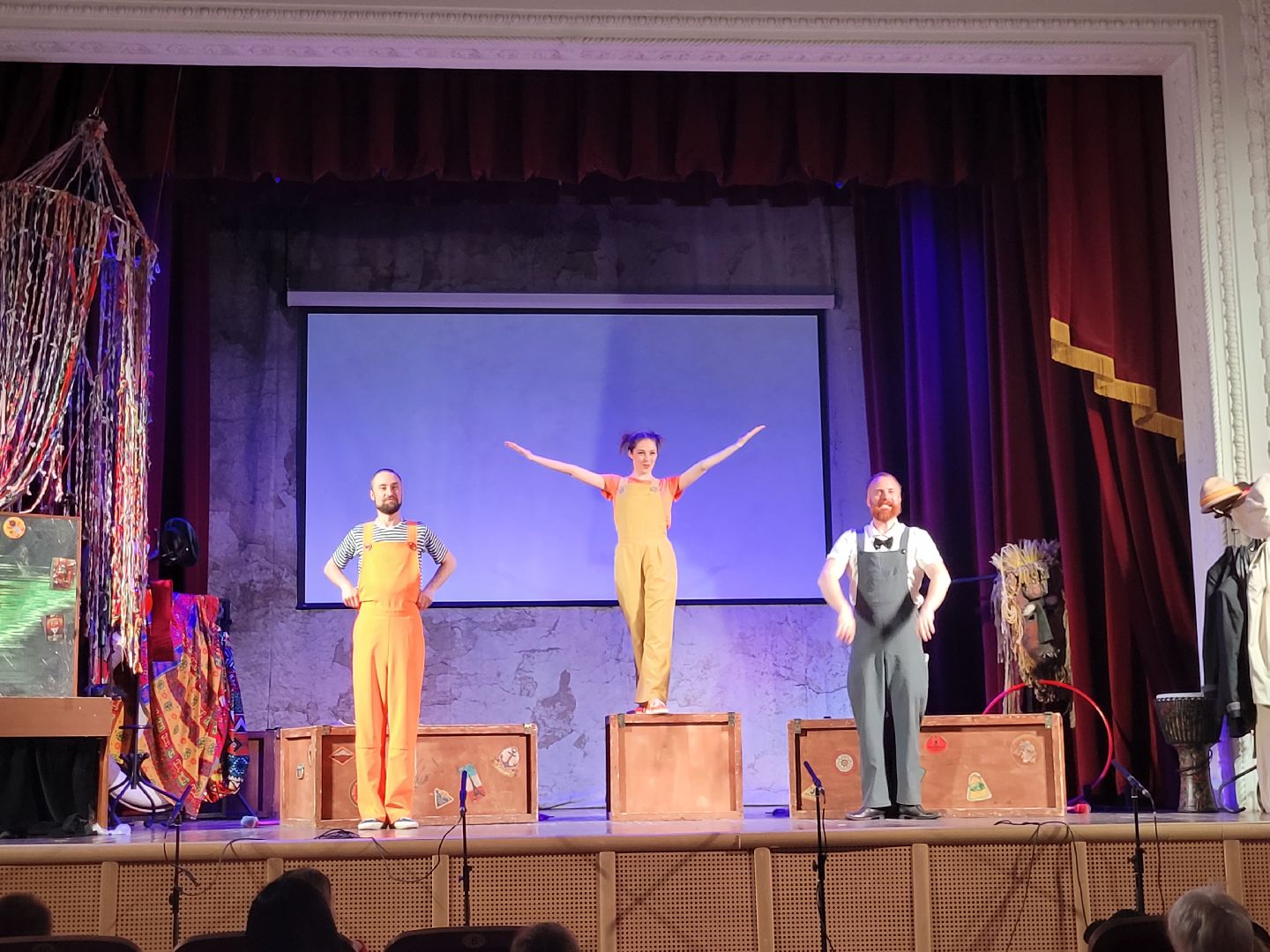 дети; театр; видное; дворец культуры; спектакль